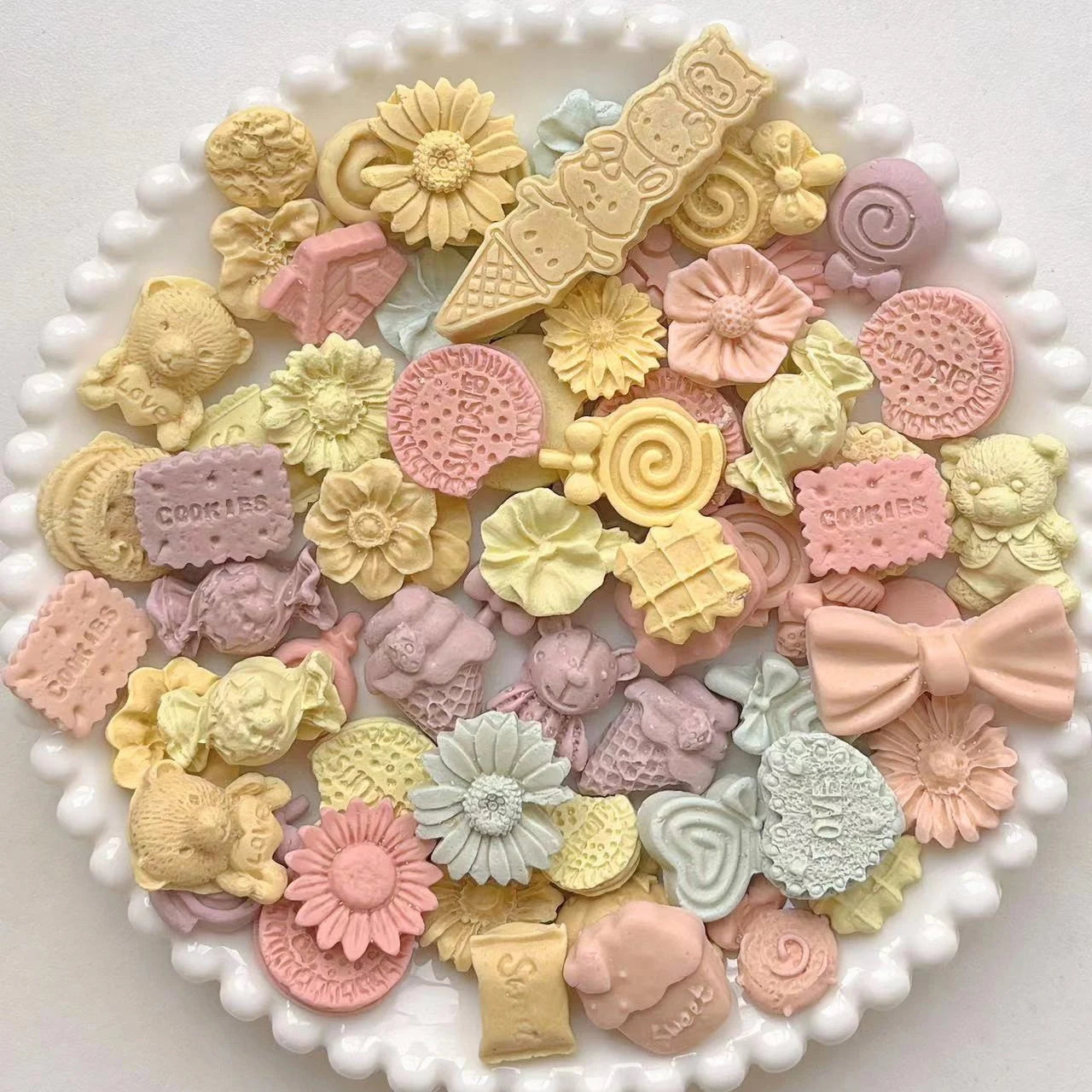 Pet Candy Pop, Nutritious Goat Milk Dog/Cat Treats, Perfect for Enrichment, Toppers, Lickmat, Clean Treats