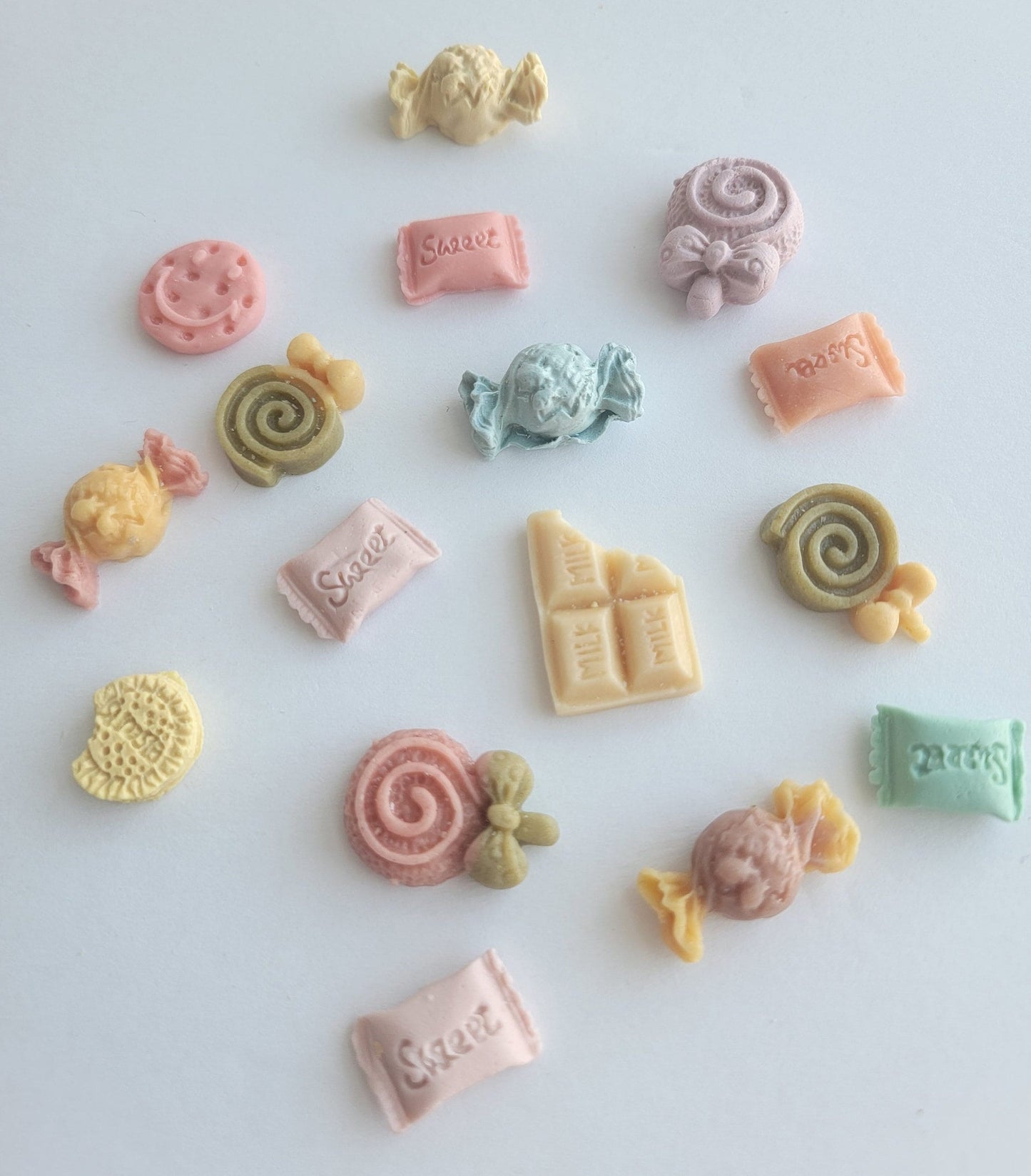 Pet Candy Pop, Nutritious Goat Milk Dog/Cat Treats, Perfect for Enrichment, Toppers, Lickmat, Clean Treats